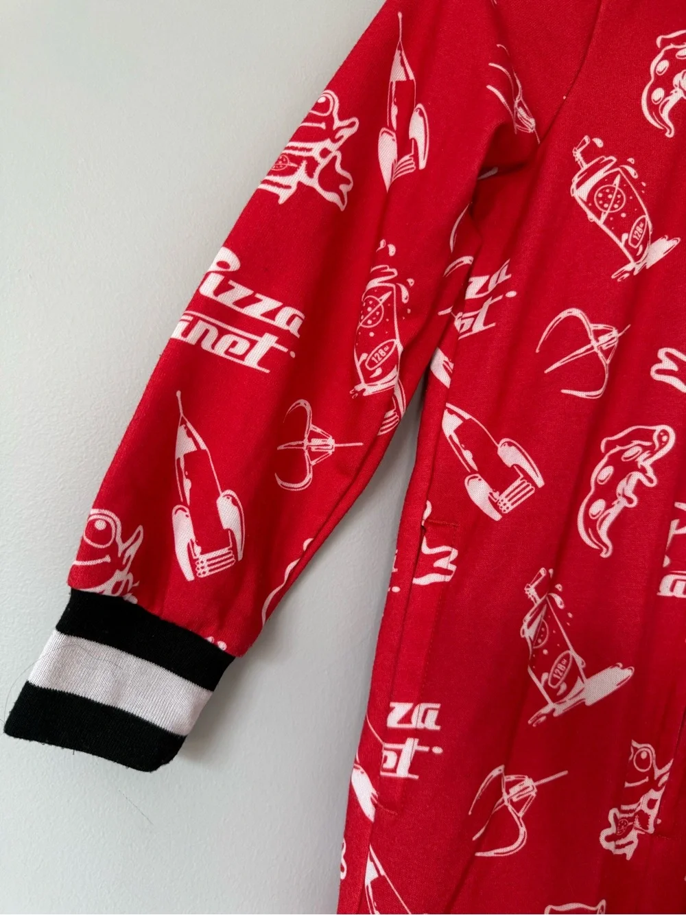 Disney Pixar Toy Story Pizza Planet Hooded Fleece One Piece Pajamas Size 5/6